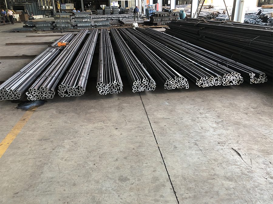 熱軋異型鋼是否可以進行露天擺放？